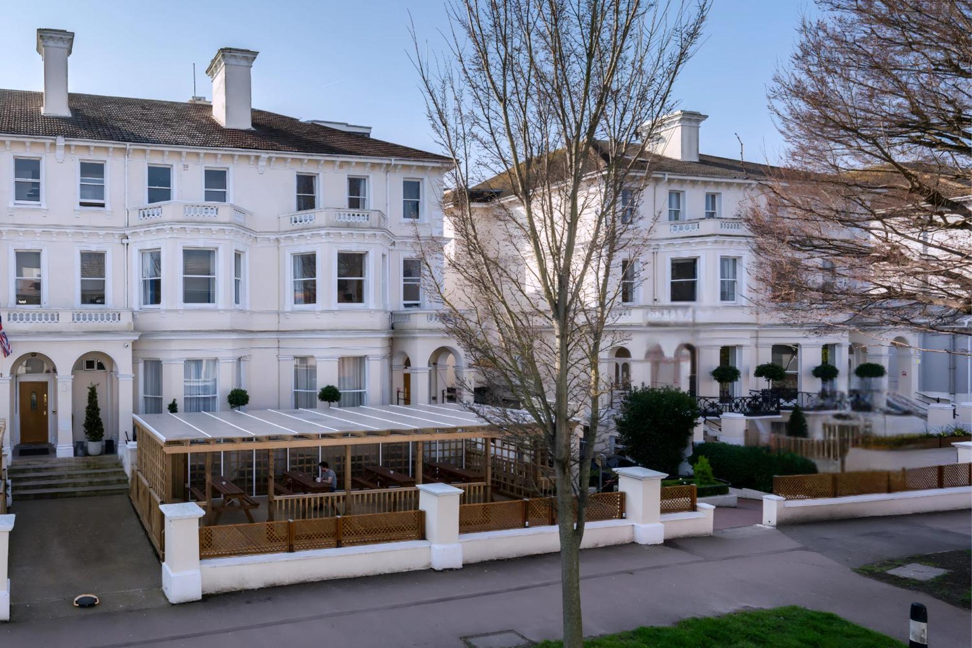 Osborne Aparthotel Eastbourne Exterior photo