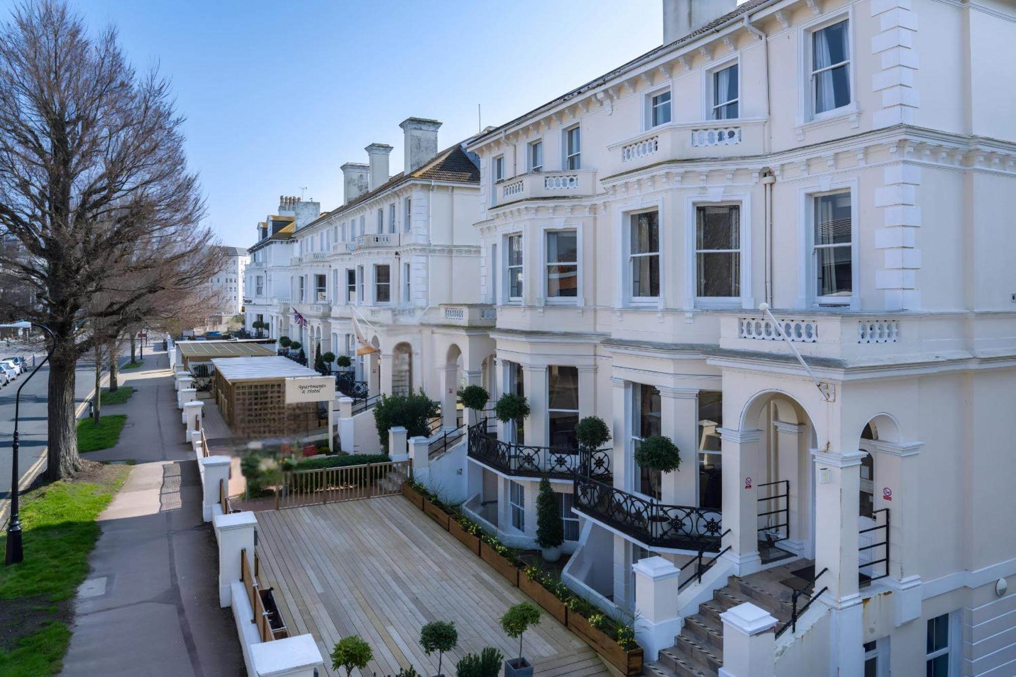 Osborne Aparthotel Eastbourne Exterior photo